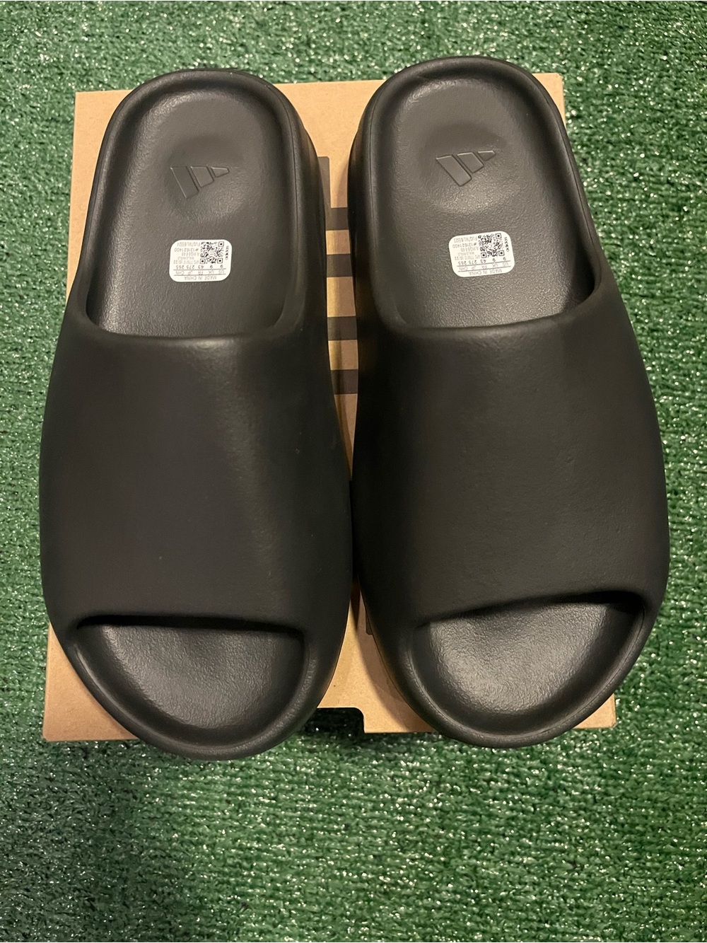 adidas Brown Cardboard Yeezy Slide Box